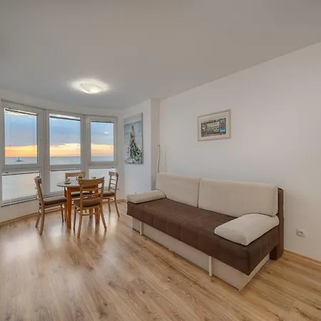 Moana Lighthouse Apartament *